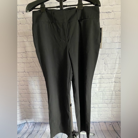 Larry Levine Pants - NWT Larry Levine Women’s Black Trousers